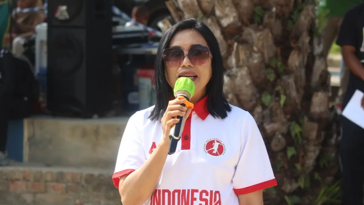 APRESIASI: Kepala Disparpora Balikpapan Ratih Kusuma apresiasi komitmen ABTI dalam pembinaan. (ANGGI PRADITHA/KP)