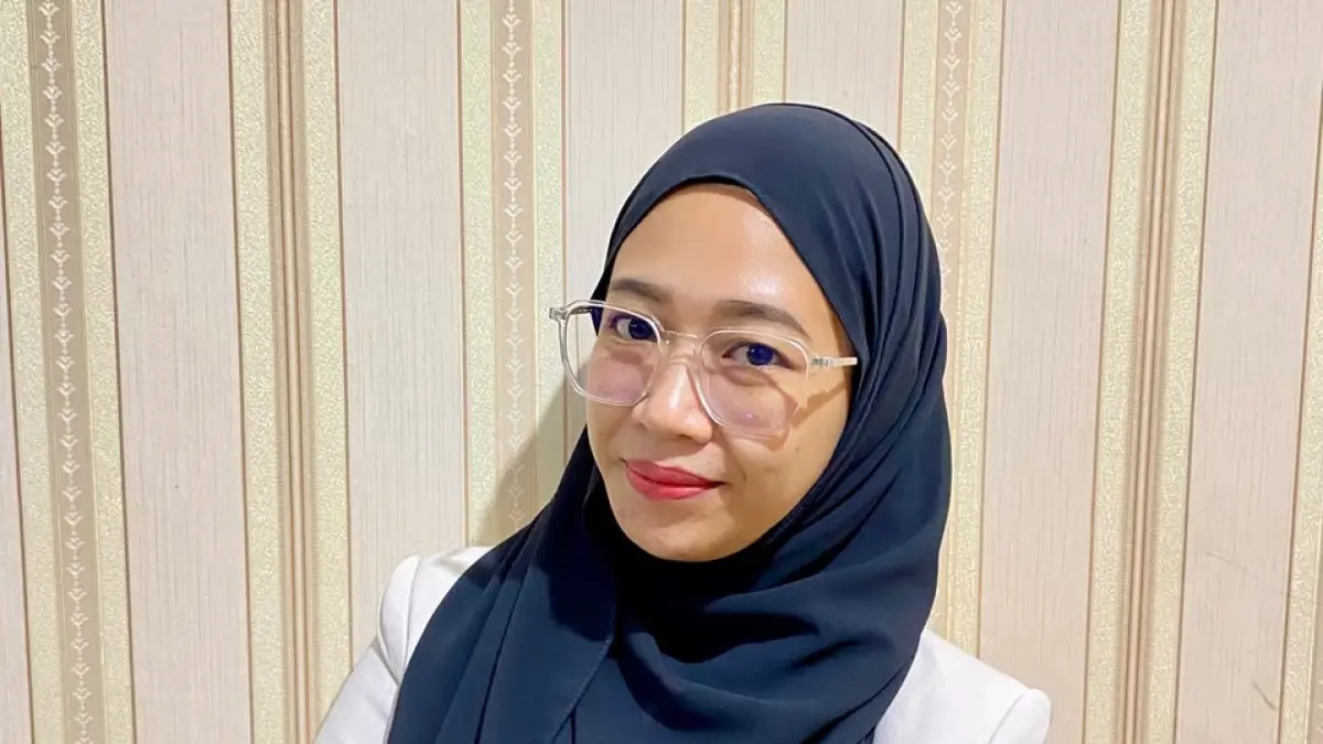 Dosen Fakultas Tarbiyah dan Ilmu Keguruan (FTIK) UINSI Samarinda Rega Armella.