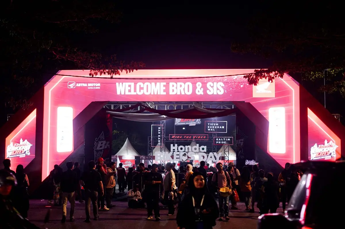 Ribuan bikers Honda memadati Honda Bikers Day 2026 Regional Kalimantan di Samarinda.