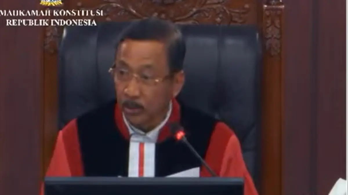 Ketua MK Suhartoyo membacakan putusan.