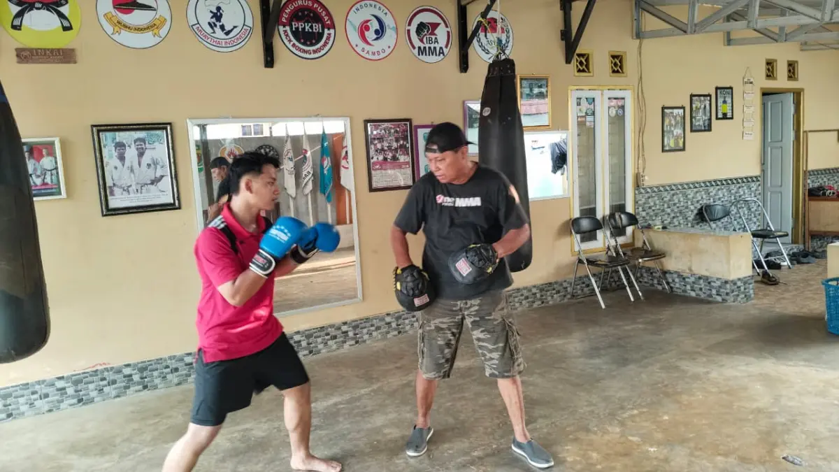 Kegiatan training camp cabor tinju yang akan berlaga pada Porprov di Paser.