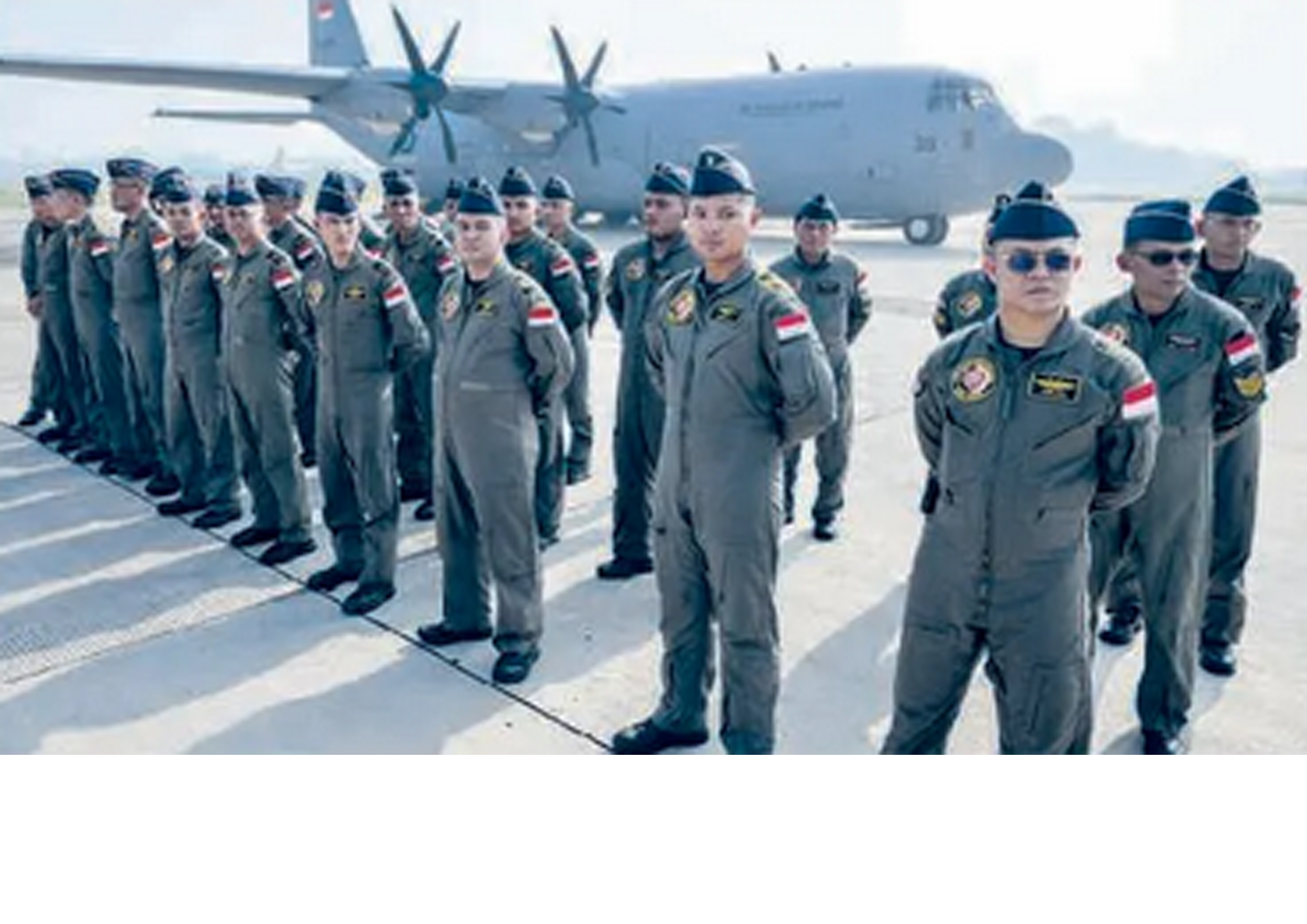 Pasukan TNI-AU bersiap mengirim bantuan logistik ke Gaza menggunakan pesawat Hercules dari Bandara Halim Perdana Kusuma beberapa waktu lalu