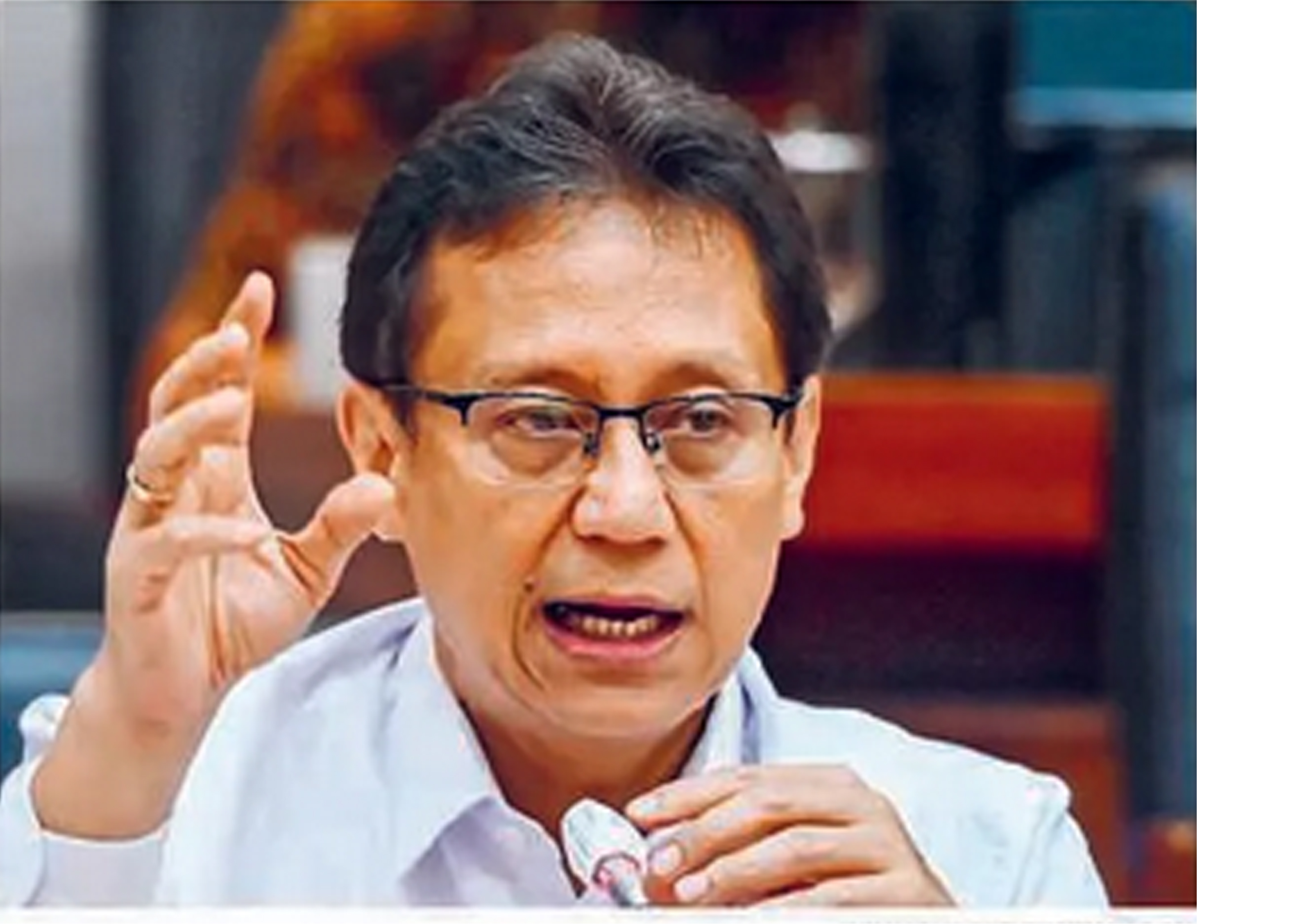 BUKA DATA: Menkes Budi Gunadi Sadikin menjelaskan tentang PBI JKN saat rapat bersama Komisi IX DPR di Senayan, Jakarta, kemarin (11/2).