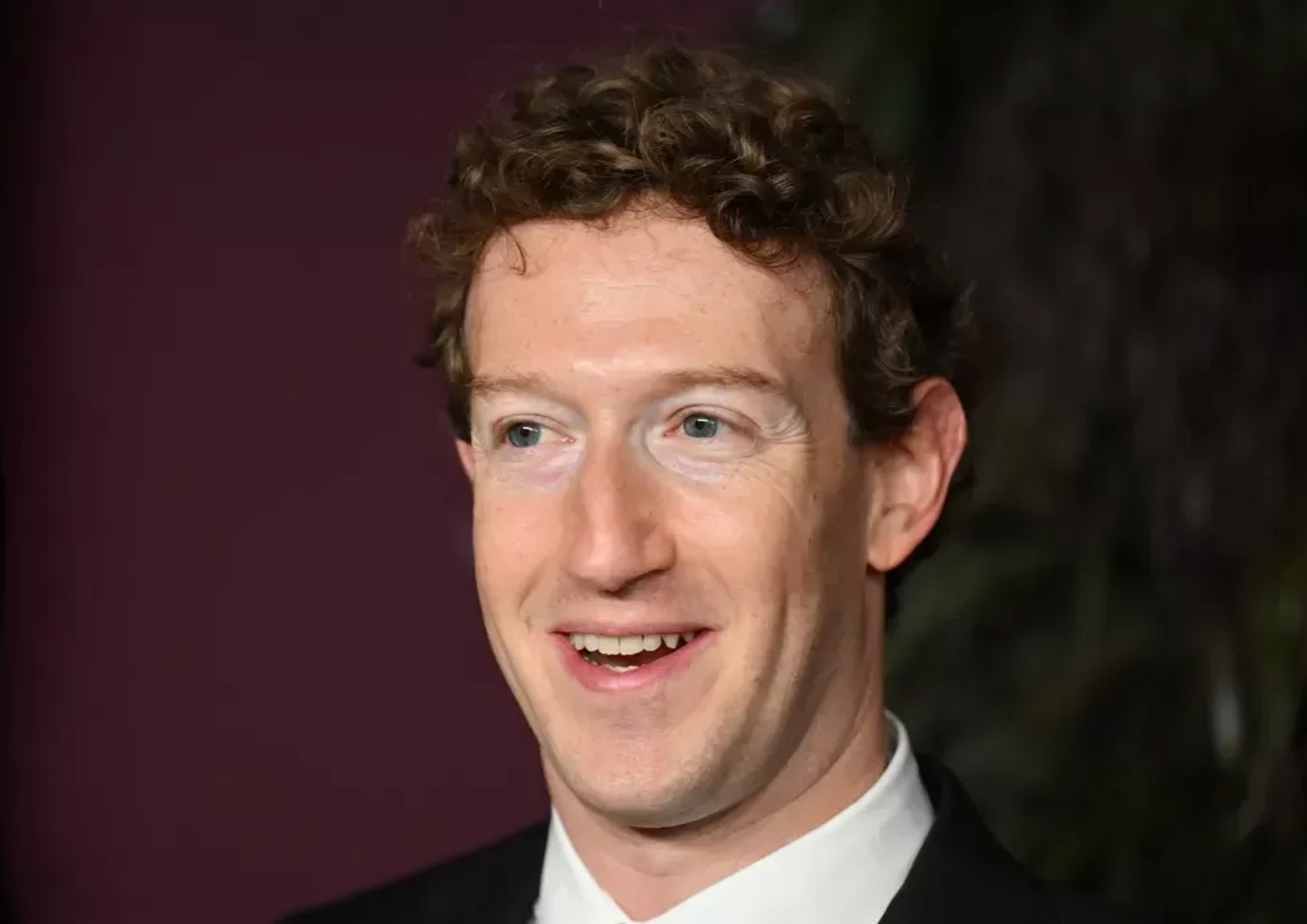 BEDA PILIHAN: CEO Meta Mark Zuckerberg tidak mengikuti sejumlah miliarder teknologi yang meninggalkan California karena usulan kebijakan pajak.