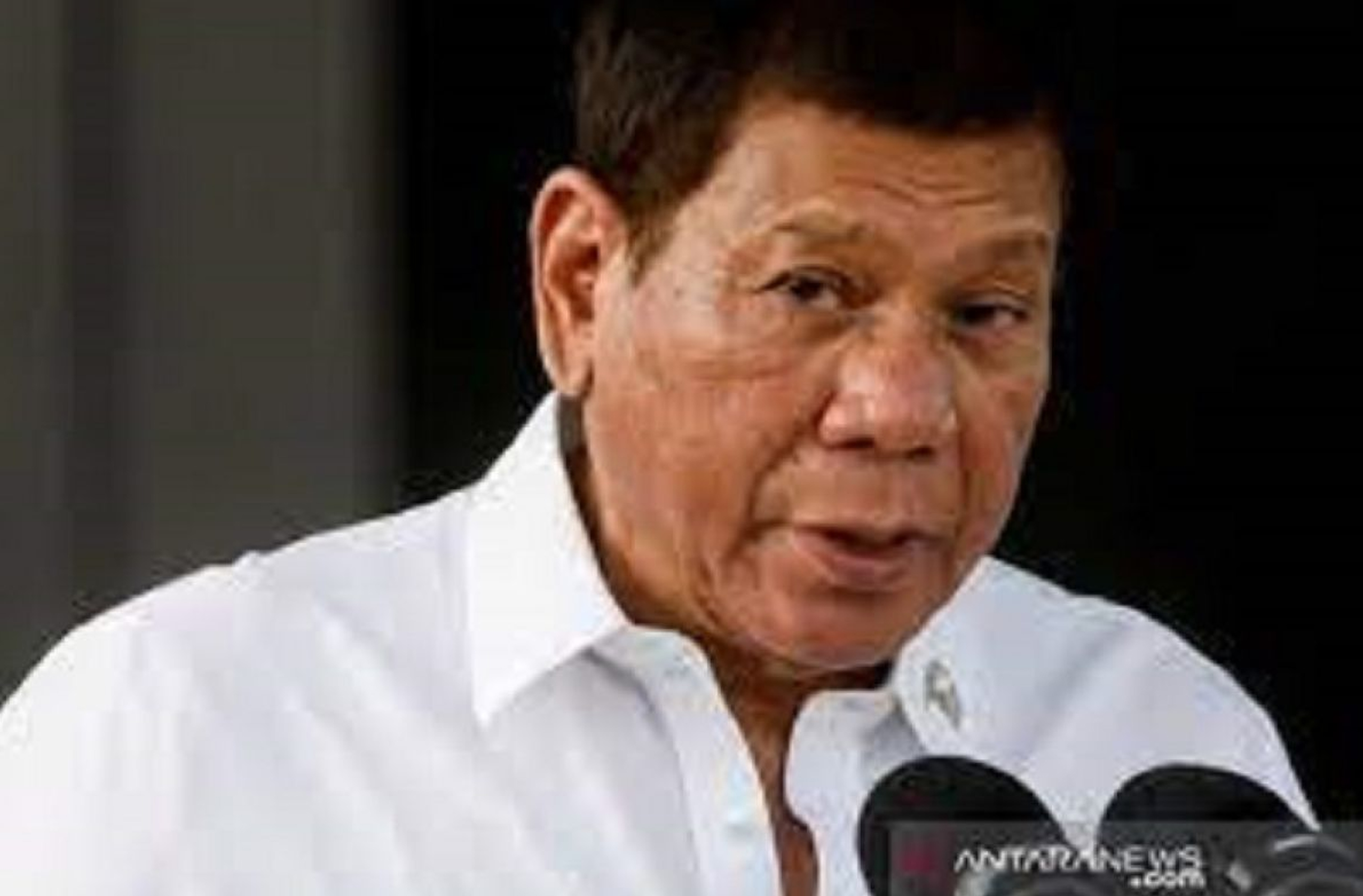 Mantan Presiden Filipina Rodrigo Duterte menyebut kondisi fisik yang menurun dan prosedur penangkapannya Maret tahun lalu sebagai alasan absen di sidang Pengadilan Kriminal Internasional