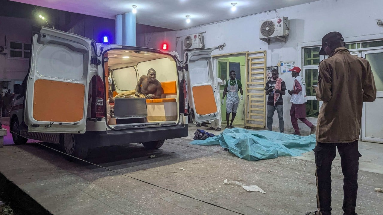 Kota Maiduguri kembali mencekam setelah serangkaian ledakan bom bunuh diri menewaskan 23 orang dan melukai lebih dari 100 warga dalam aksi teror keji.