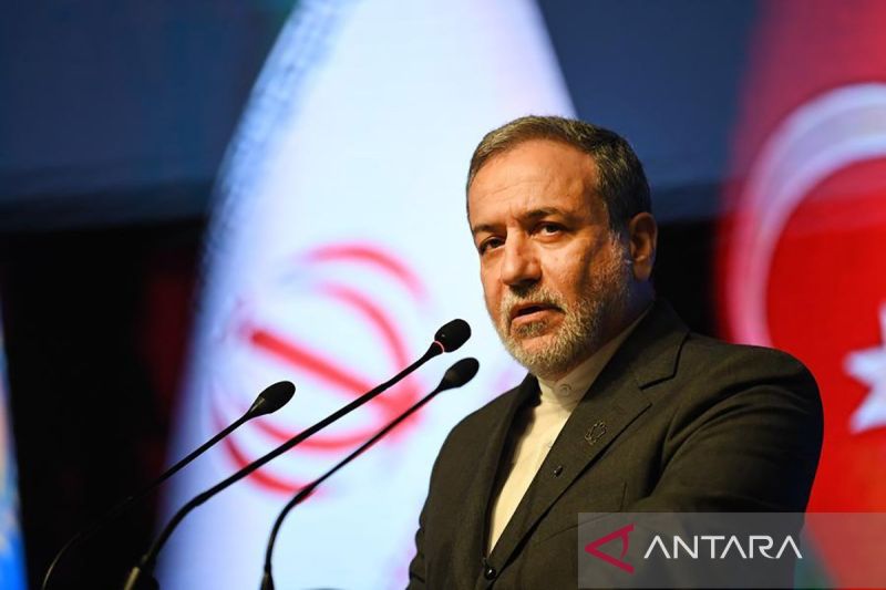 Menlu Iran Abbas Araghchi peringatkan Inggris terkait izin penggunaan pangkalan militer untuk operasi militer Amerika Serikat di Timur Tengah.
