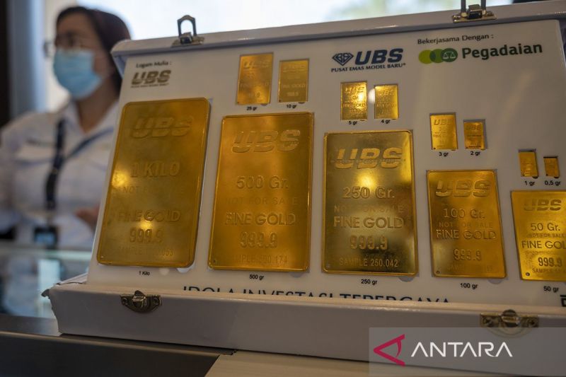 Harga emas UBS dan Galeri24 di Pegadaian terpantau stabil pada Senin pagi di tengah suasana libur Lebaran. Simak rincian daftar harganya di sini.