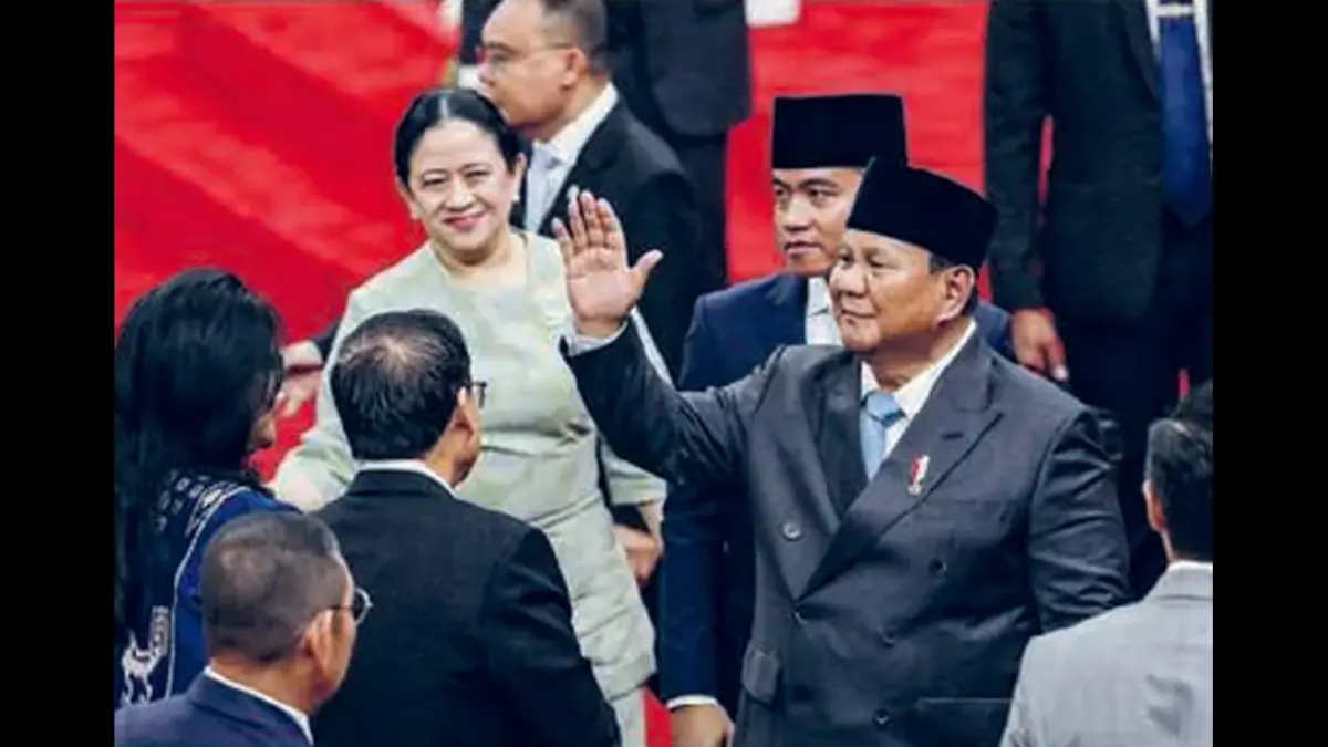 EKSEKUTIF-LEGISLATIF: Presiden Prabowo Subianto, Wapres Gibran Rakabuming Raka, dan Ketua DPR Puan Maharani setelah rapat paripurna di Kompleks Parlemen, Senayan, Jakarta, kemarin (20/5).