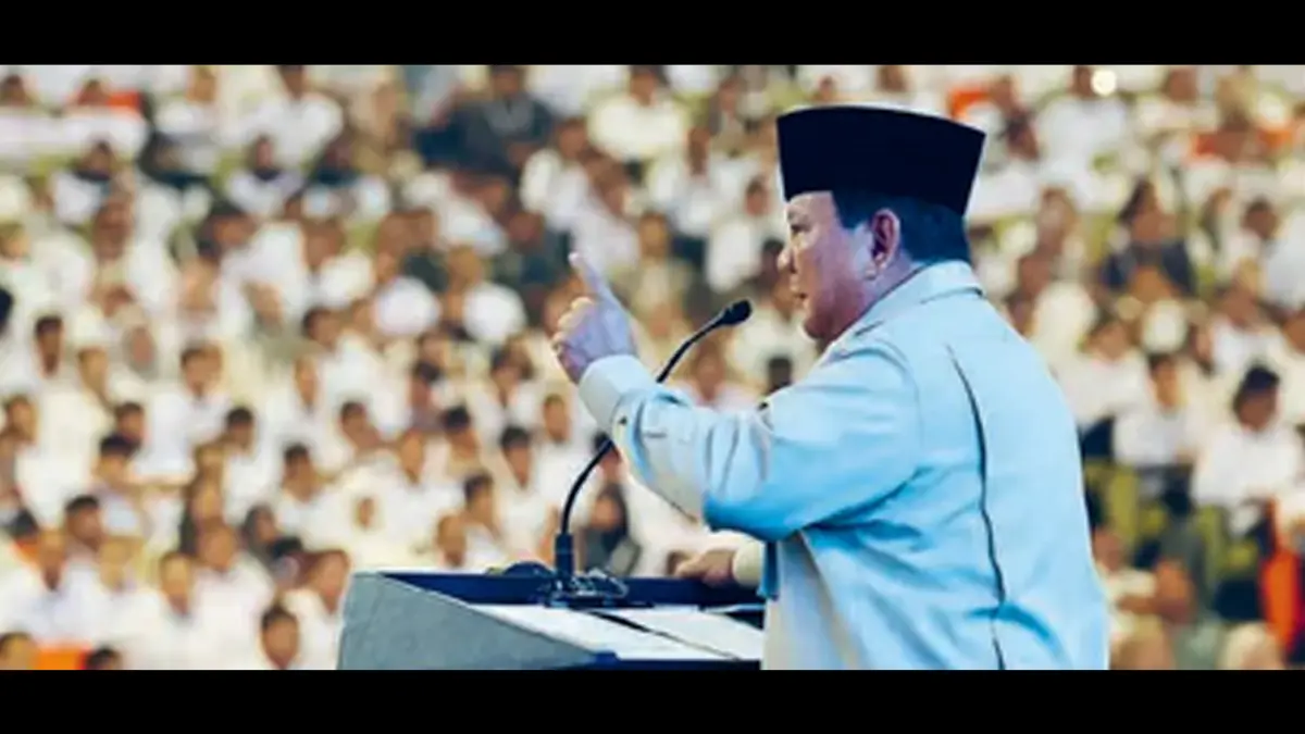 APRESIASI: Presiden Prabowo Subianto berpidato di hadapan ribuan petugas MBG di Bogor kemarin (3/6).