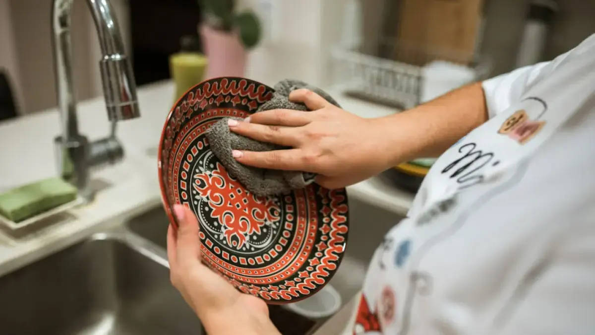 Jangan Sampai Jadi Sarang Kuman, Ini 6 Alat Dapur yang Wajib Diganti secara Rutin