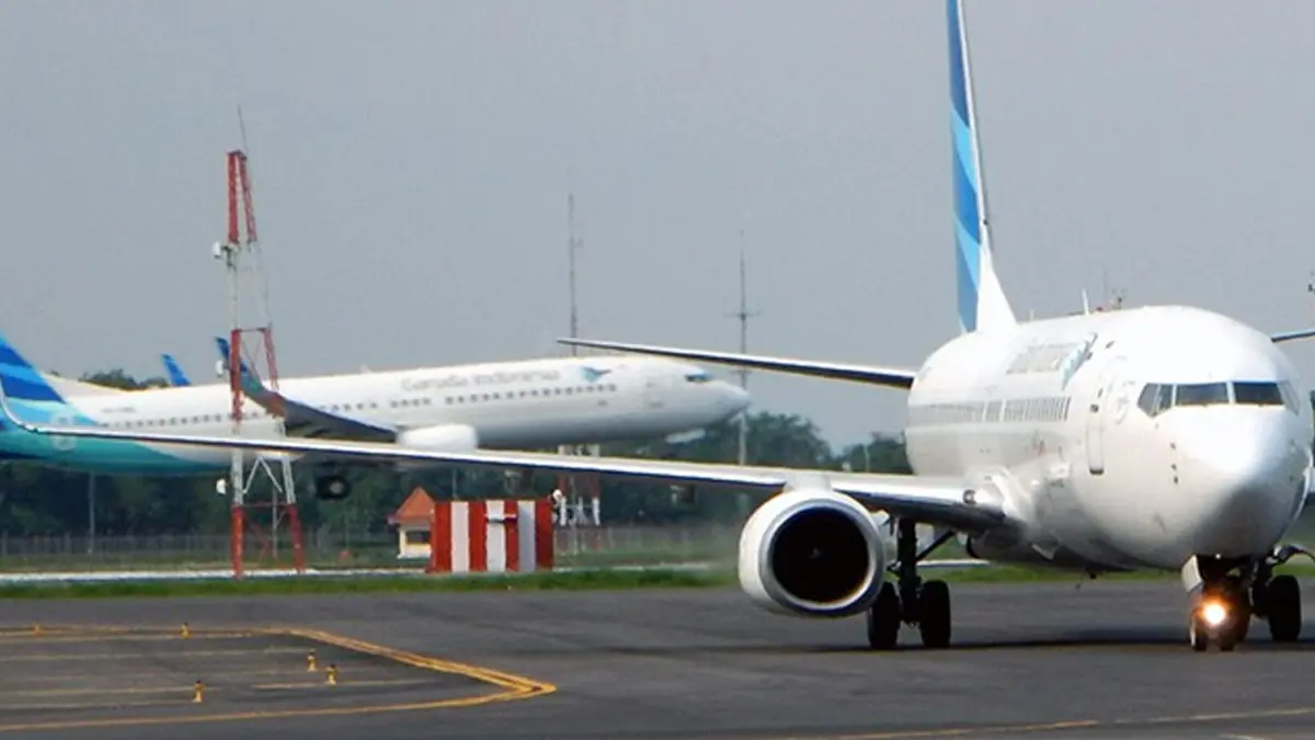 Pesawat Garuda Indonesia di Bandara Internasional Juanda, Sidoarjo. (Foto: Jawa Pos)