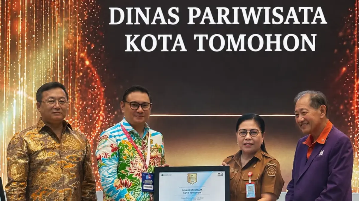 Dinas Pariwisata Daerah Kota Tomohon meraih penghargaan Public Service of The Year Sulawesi Utara 2026.
