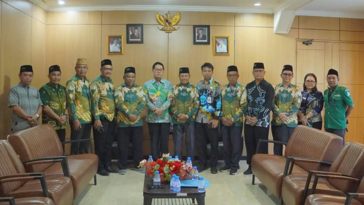 Pertemuan Wali Kota Bitung Hengky Honandar SE bersama PCNU Bitung. (Foto: Dokumen Istimewa)