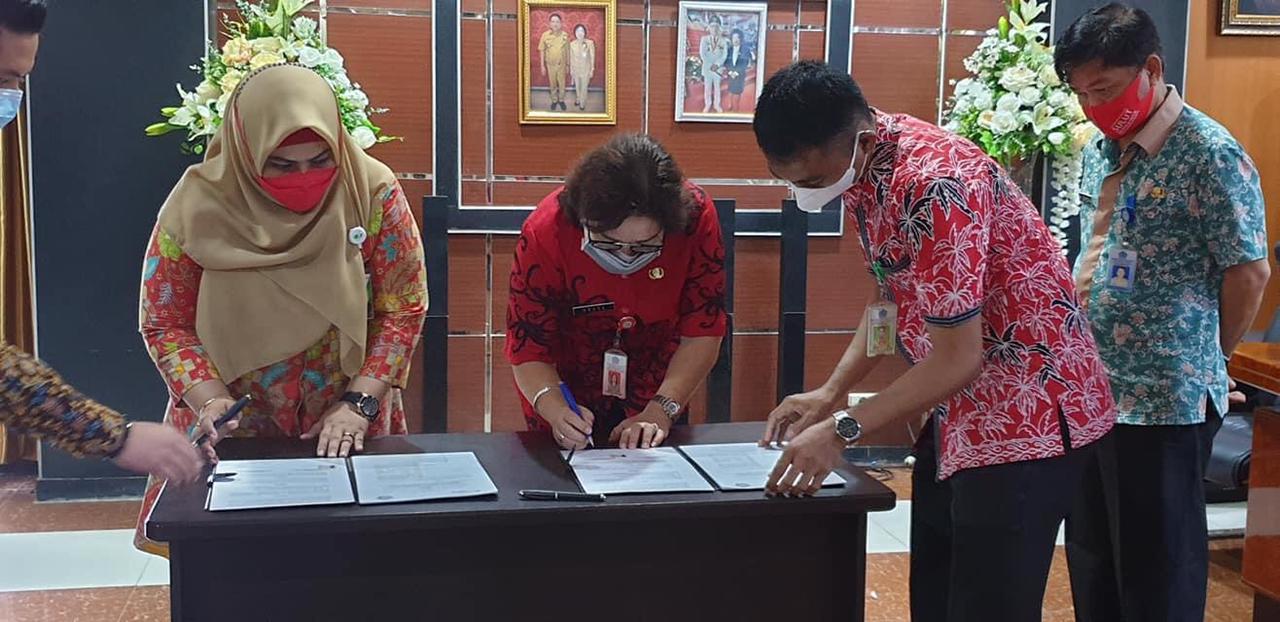 SERAH Terima Jabatan Penjabat Hukum Tua Desa Tinongko, Kecamatan Wori, Beberapa Waktu Lalu. Foto: Istimewa