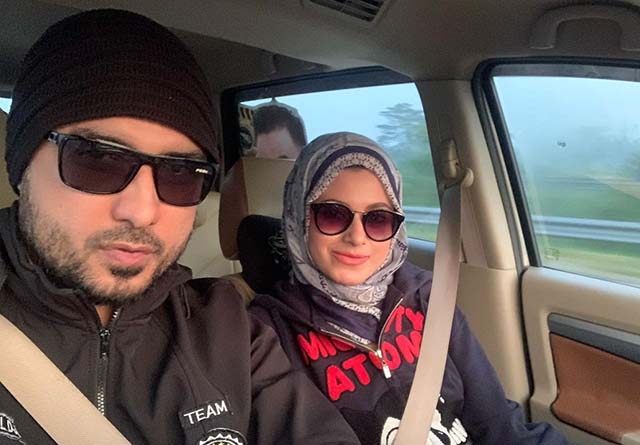 Rizal Djibran dan istri. (istimewa)