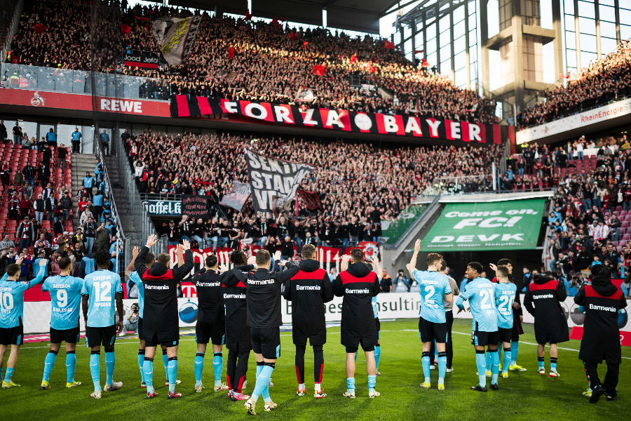 Bayer Leverkusen semakin memperkuat peluang meraih gelar Bundesliga setelah meraih kemenangan 2-0 atas FC KoIn, Minggu malam WIB (3/3/2024). (Foto: X  Bayer04)