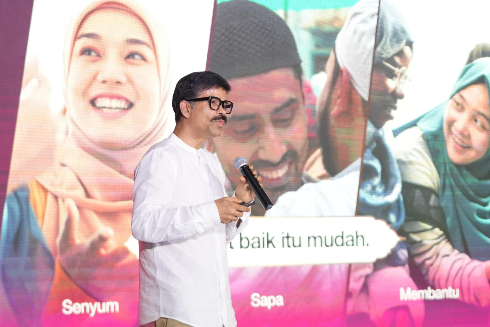 Ritesh Kumar Singh, Director & Chief Commercial Officer Indosat Ooredoo Hutchison.