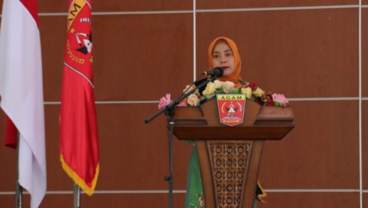Bunda Literasi Kabupaten Agam, Ny Yenni Andri Warman.