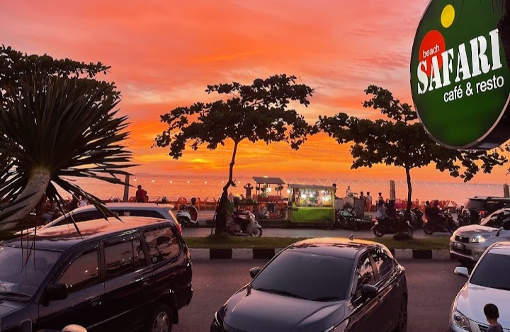 Pantai Padang nan eksotik