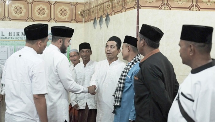 Mengawali Safari Ramadan, Fadly Amran mengujungi  Musala Nurul Hikmah, Sasok Ubi, Kelurahan Padang Sarai Kecamatan Koto Tangah, Kota Padang, Rabu (13/03).