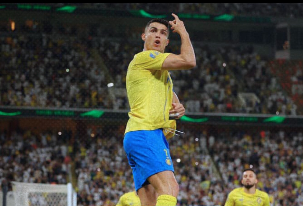 Cristiano Ronaldo mencapai rekor golnya yang ke-50 untuk Al-Nassr saat dia mencetak satu-satunya gol dalam kemenangan tandang 1-0 melawan Al-Ahli, Sabtu dini hari WIB (16/3/2024). (Foto: X Al Nassr)