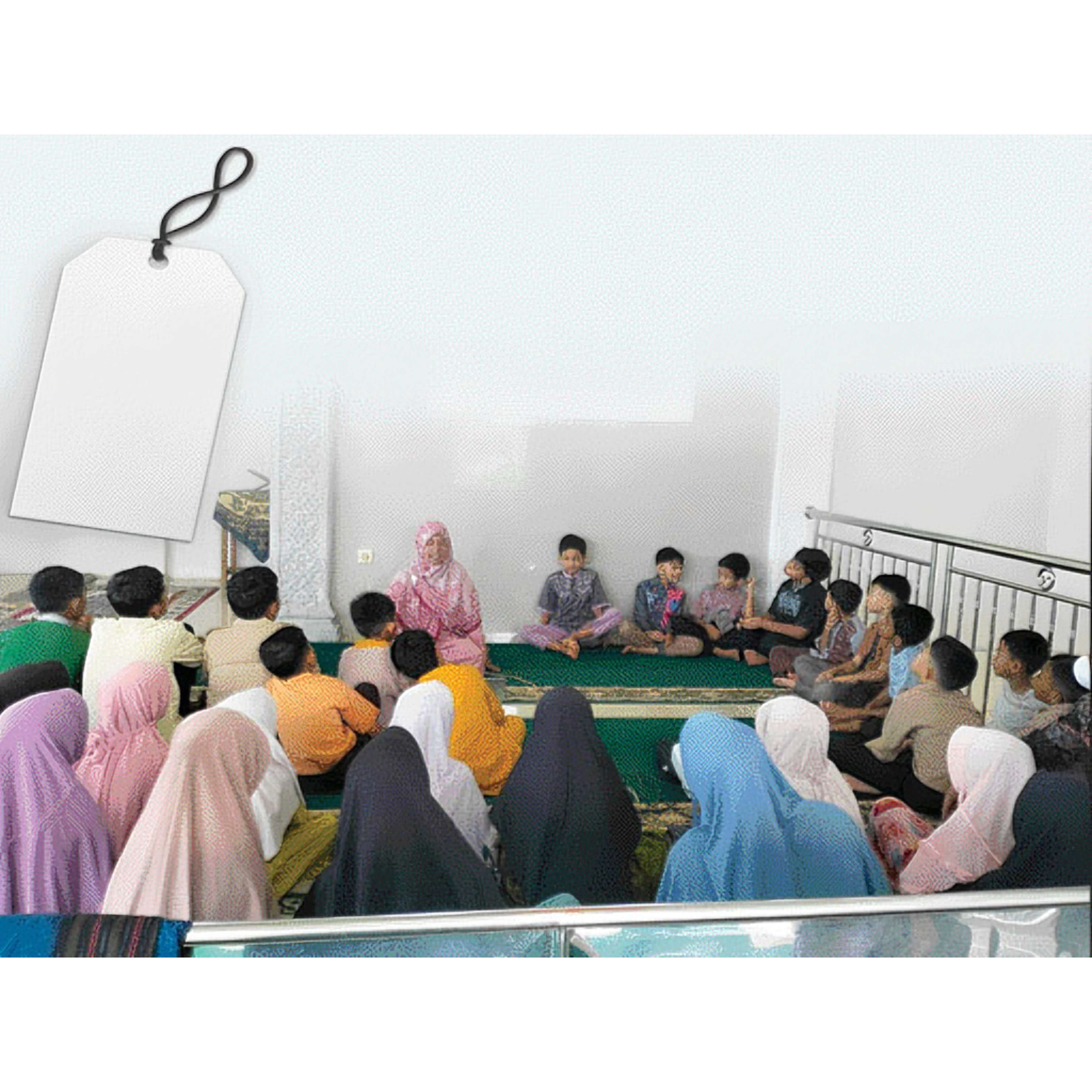 RELIGIUS: Murid UPTD SDN 12 Guguk VIII Koto mendengarkan siraman rohani di sekolah dalam membentuk karakter murid.(TIM LAMAN GURU)