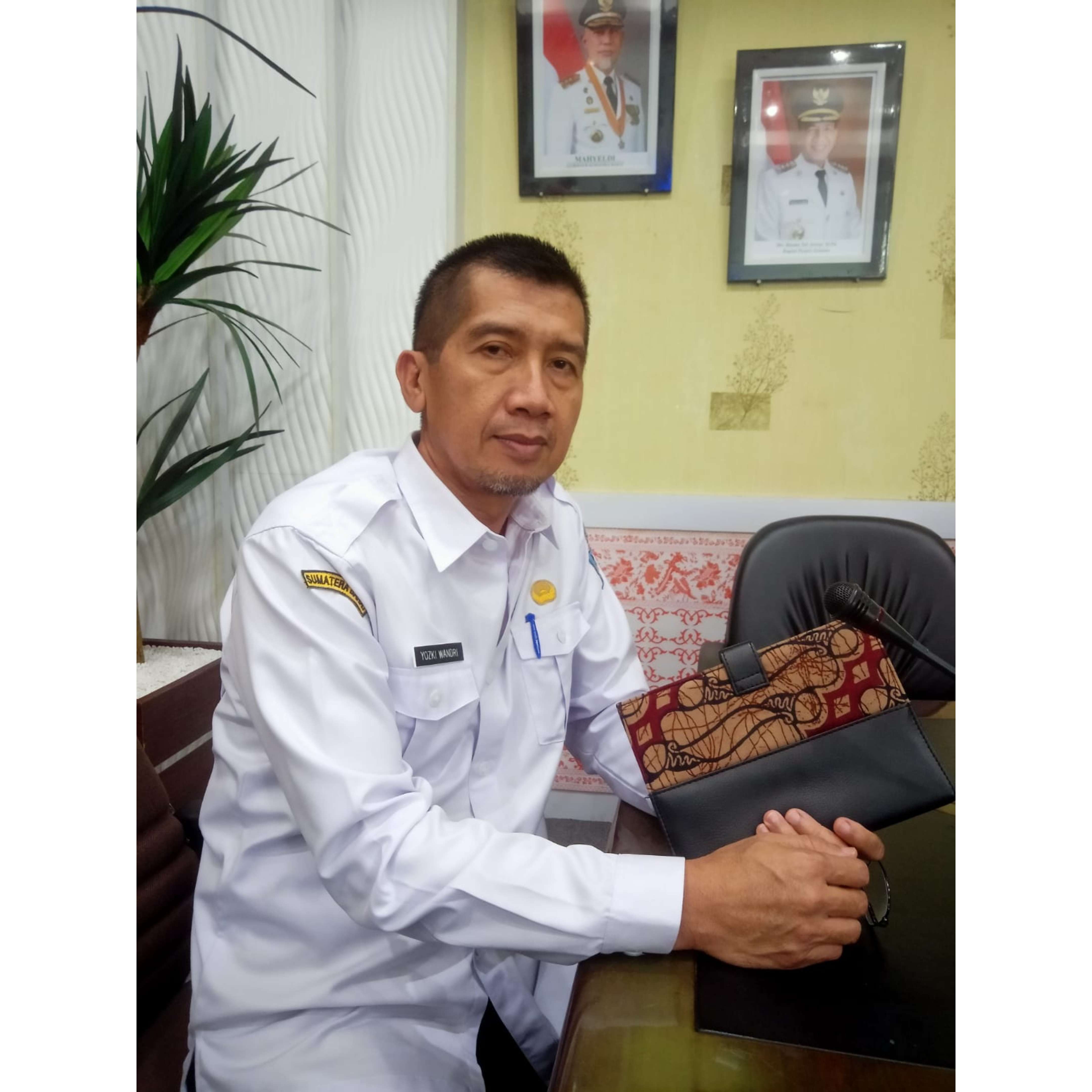 Kepala BKPSDM Pessel, Yozki Wandri. (dok yon)