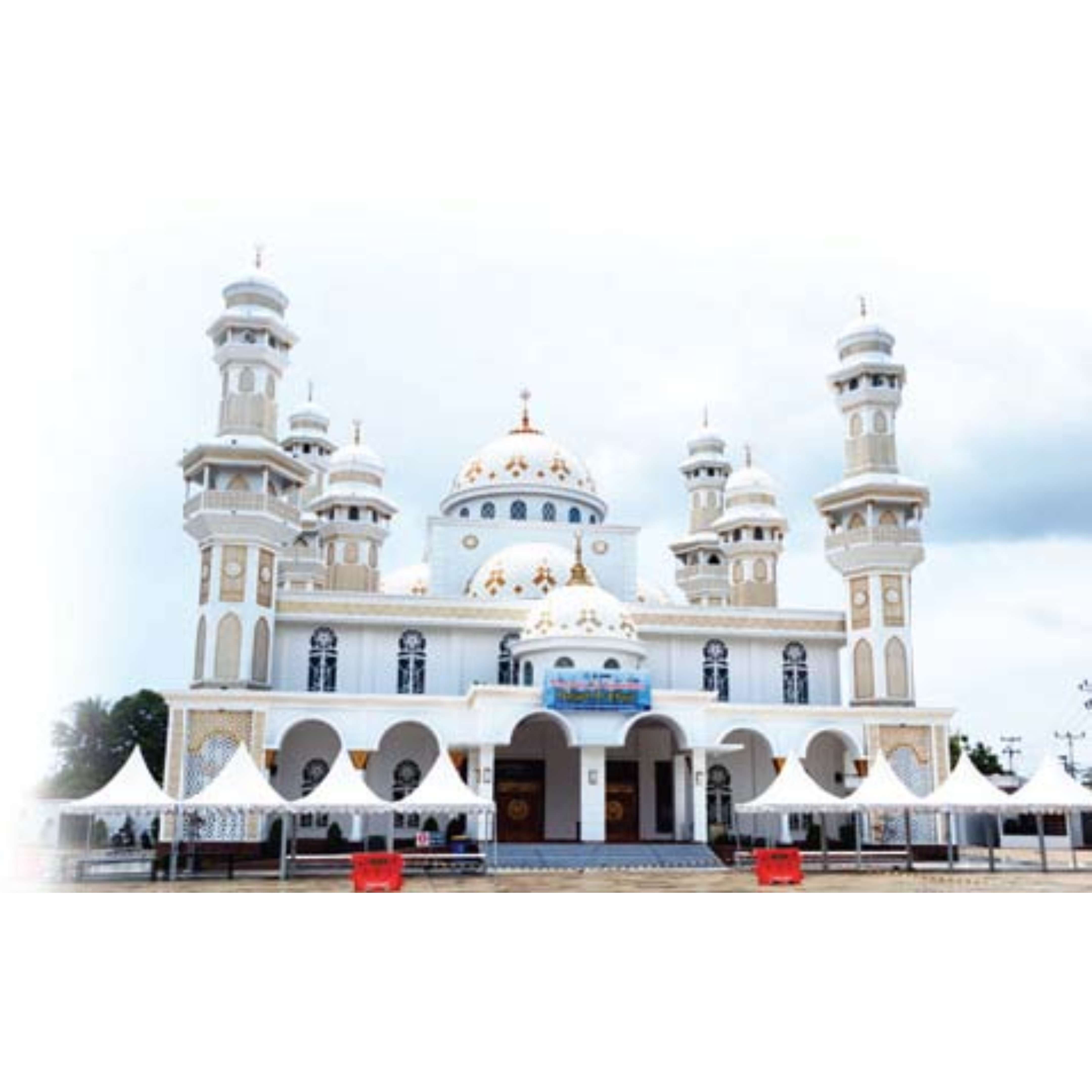 TAMPUNG 1600 JAMAAH: Perpaduan antara ciri khas Turki dan Timur Tengah membuat Masjid Al Khair Tampak megah berdiri kokoh.(SUYUDI/PADEK)