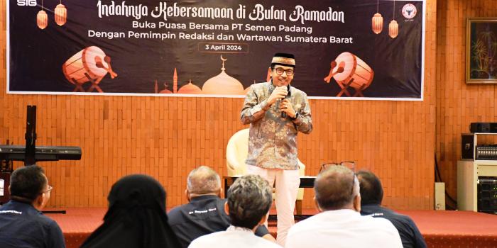 Komisaris PT Semen Padang, Khairul Jasmi.