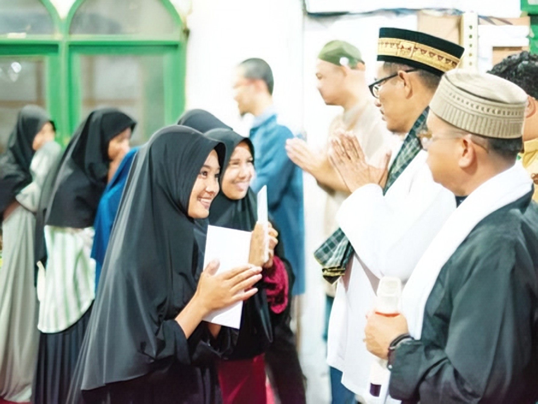 PEMBEKALAN: Pembinaan remaja masjid berjiwa entrepreneur bisnis di Masjid Al Jihad, Pekonina Solok Selatan, kemarin.(ARDITONO/PADEK)