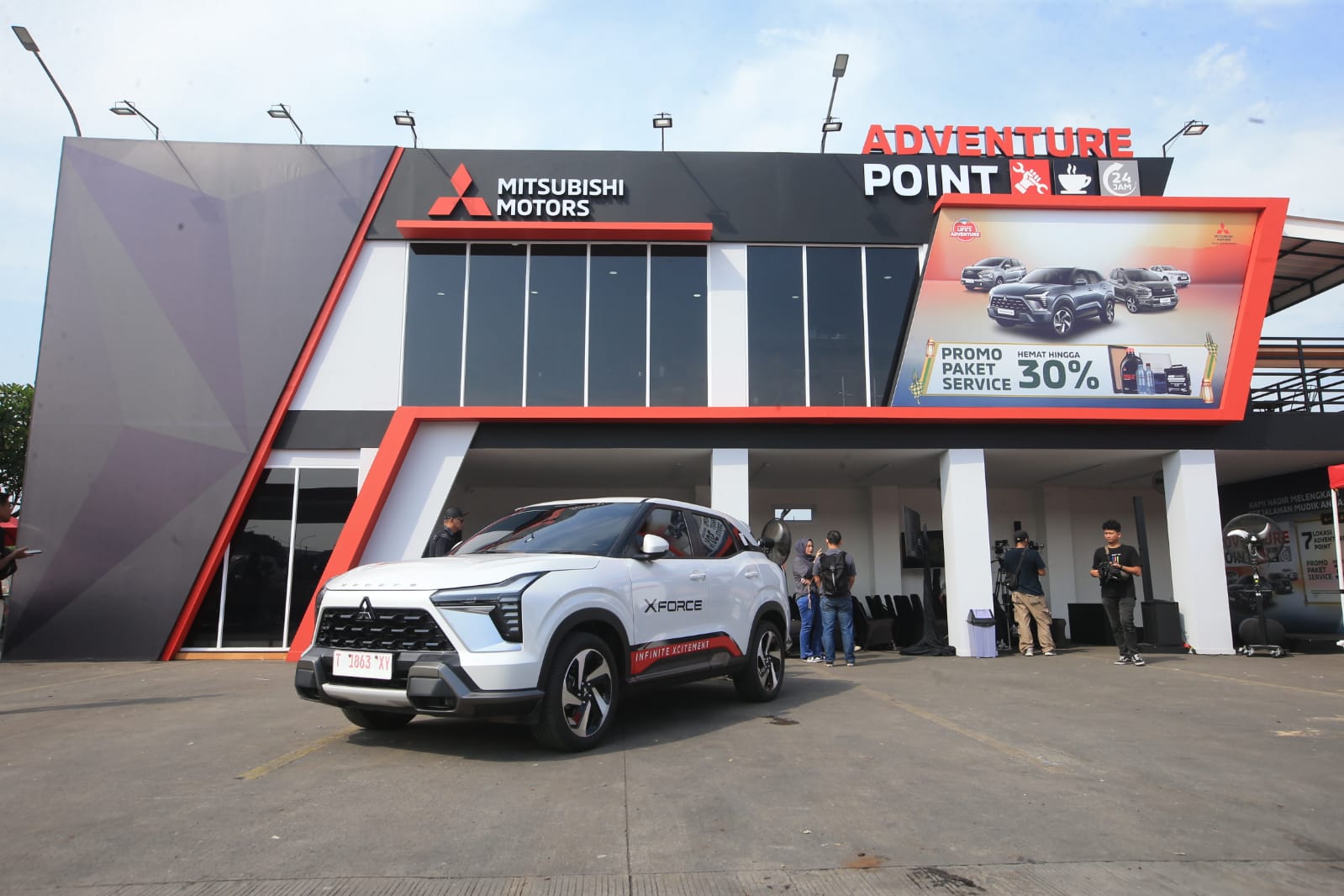 Sebanyak tujuh &ldquo;Mitsubishi Motors Adventure Points&rdquo; akan didirikan di berbagai lokasi strategis di Pulau Jawa dan Sumatera saat mudik lebaran 2024.