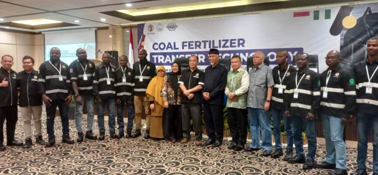Pembukaan Pelatihan dan Pembuatan Mesin Pupuk Batu Bara yang diikuti 10 teknisi dari Nigeria dan Kunango Jantan, Selasa (23/4/2024).