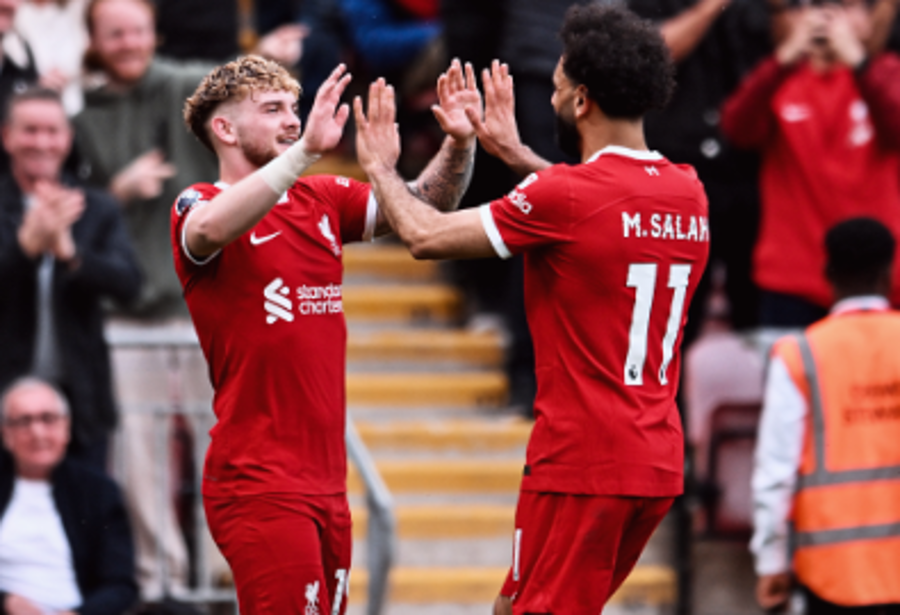 Mohamed Salah membuka keunggulan Liverpool melalui sundulannya saat melawan West Ham.(Foto: Liverpool lFC)