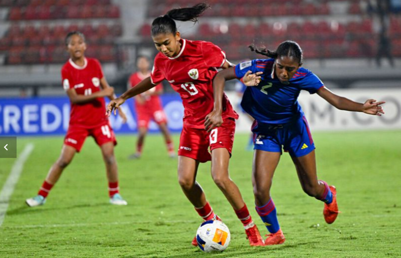 Timnas Wanita U-17 Indonesia mengawali perjalanannya di Piala Asia Wanita U-17 2024 dengan kekalahan telak 1-6 dari Filipina di Stadion Kapten I Wayan Dipta, Bali. (Foto: AFC)