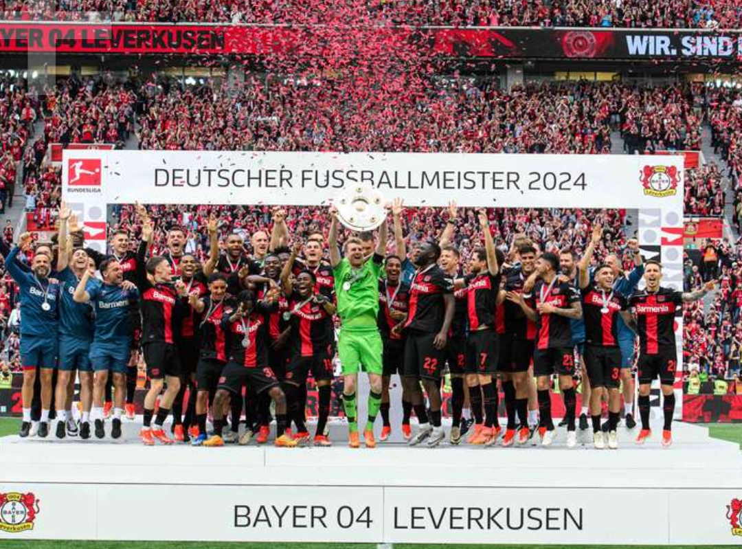 Bayer Leverkusen menjadi tim pertama yang tak terkalahkan sepanjang musim Bundesliga, ) Foto: Bayer04)