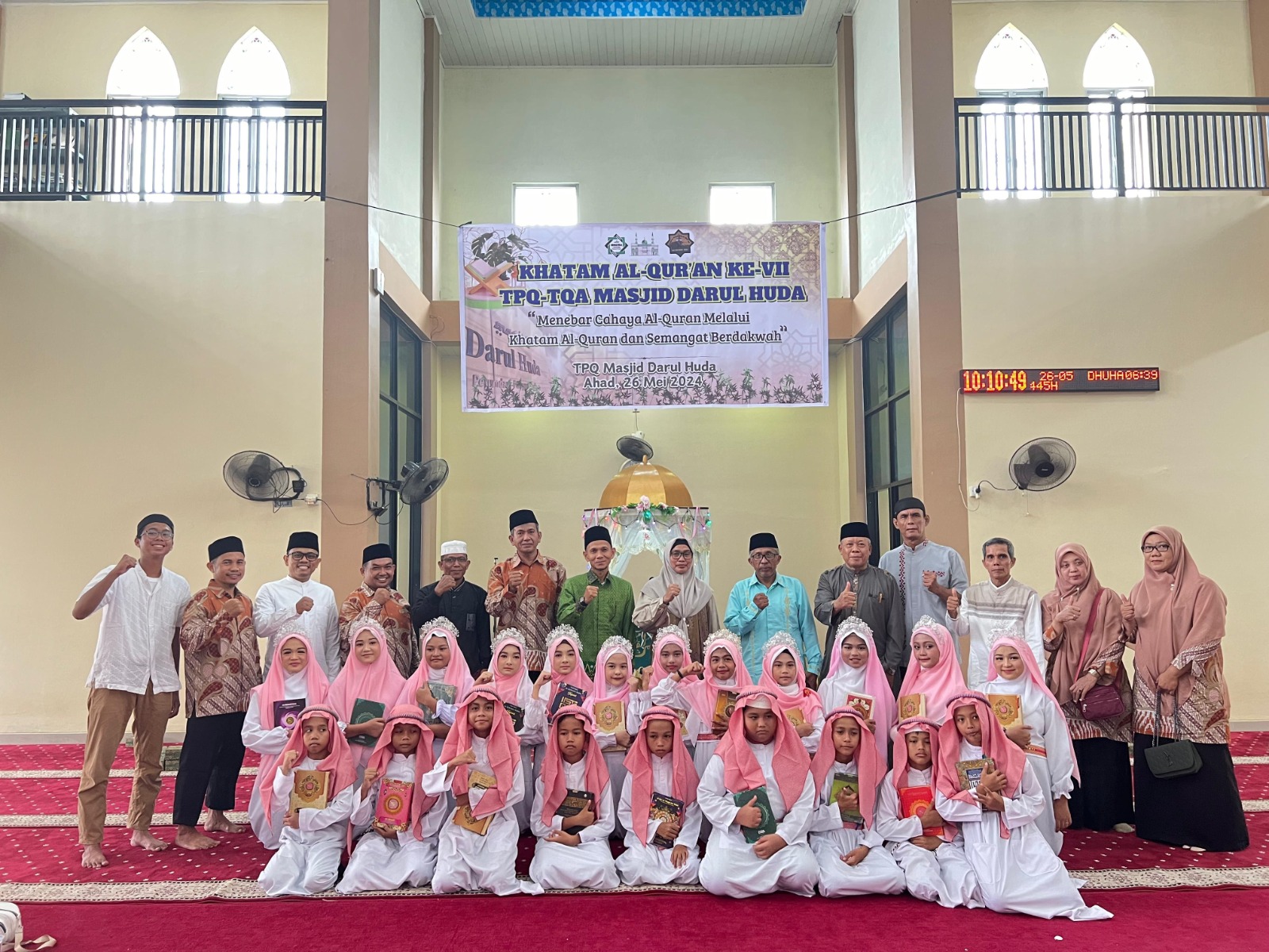 Khatam Al Quran ketujuh TPQ/TQA Masjid Darul Huda Perumdam Punggai Siteba, Minggu (26/5). (DOK PRIBADI)