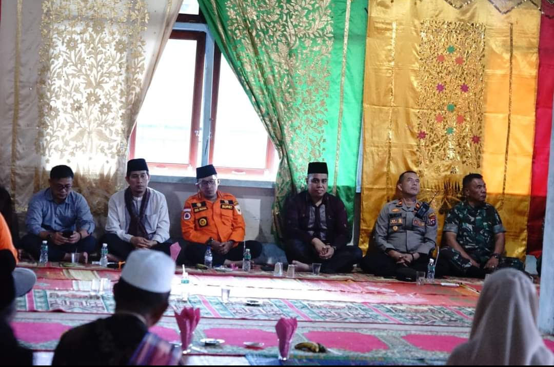Warga Jorong Payo, Nagari Batipuh Baruah, Kecamatan Batipuh, menggelar syukuran Alek Kapalo Banda di Masjid Darussalam Payo pada Sabtu (1/6/2024). (Foto: Prokopim)