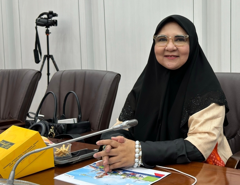 Anggota DPR RI dari Fraksi PKS, Nevi Zuairina menghadiri Rapat Kerja Komisi VI DPR RI bersama Menteri Perdagangan. (Foto: Tim NZ)