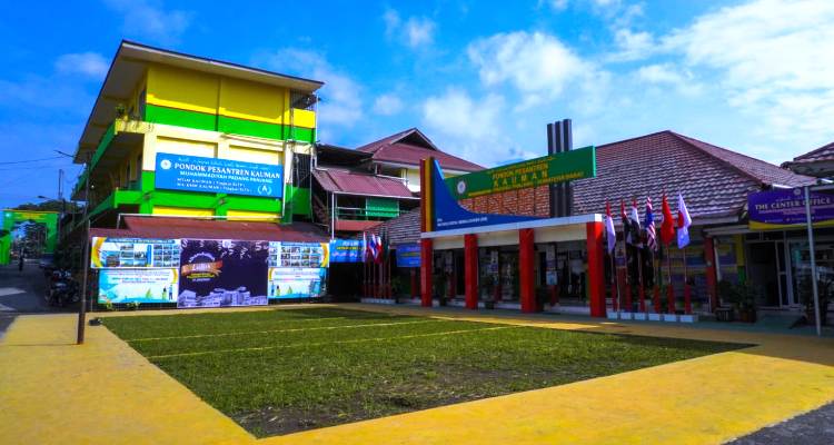 Pesantren Kauman Muhammadiyah Padangpanjang.