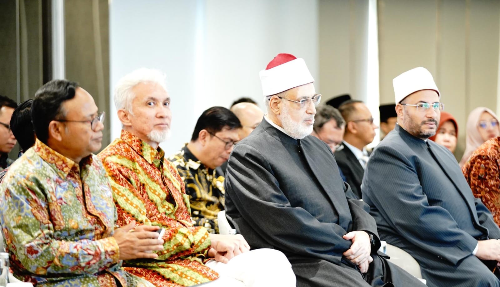 Bank Syariah Indonesia Tbk. (BSI) menerima kunjungan kehormatan dari HE. Prof. Dr. Mohammed Abdel Rahman Al-Duweiny, Vice Grand Syaikh Universitas Al-Azhar Kairo. (Foto: Humas BSI)