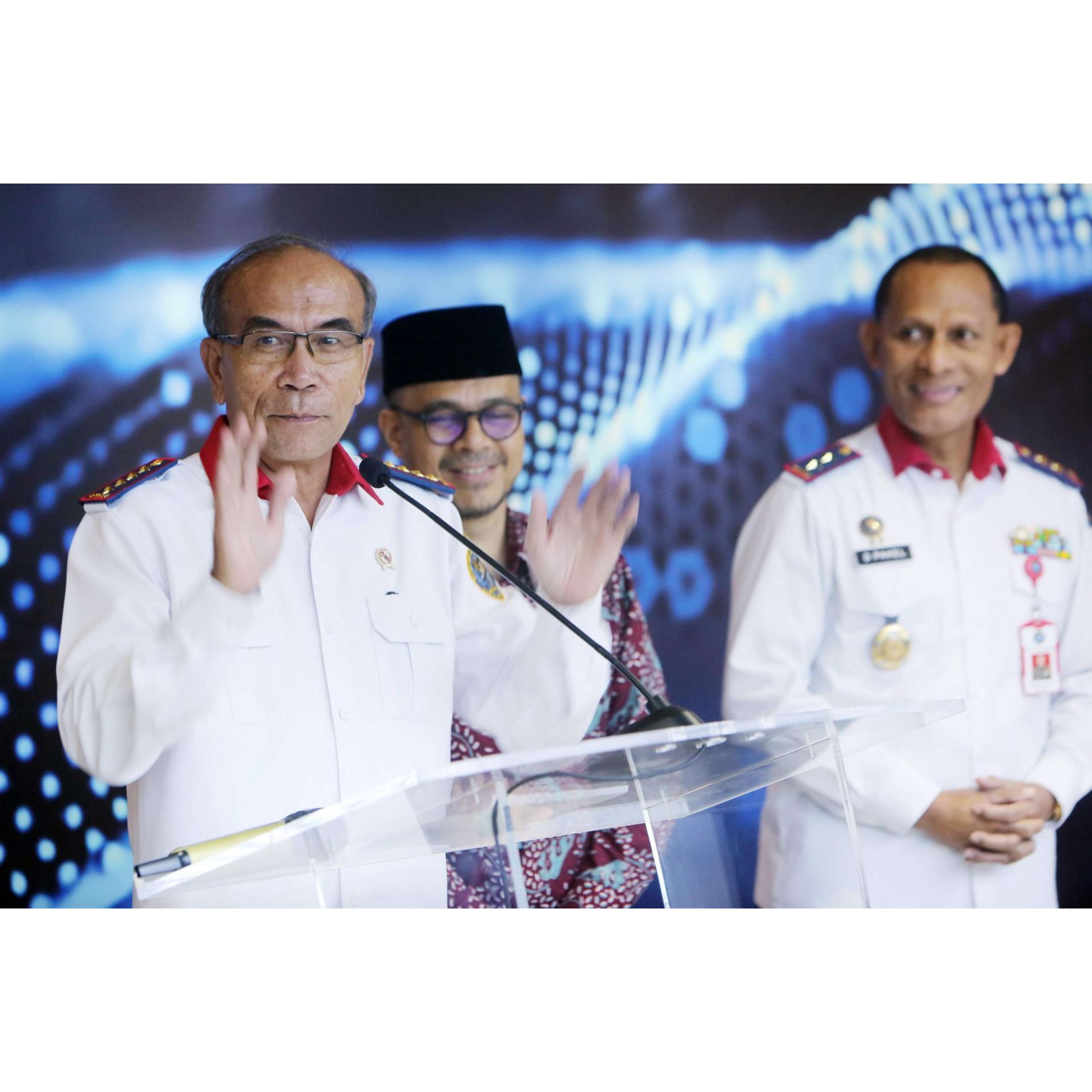 BENARKAN ADA SERANGAN: atau server baru. Kepala Badan Siber dan Sandi Negara (BSSN) Hinsa Siburian.(MUHAMAD ALI/JPG)