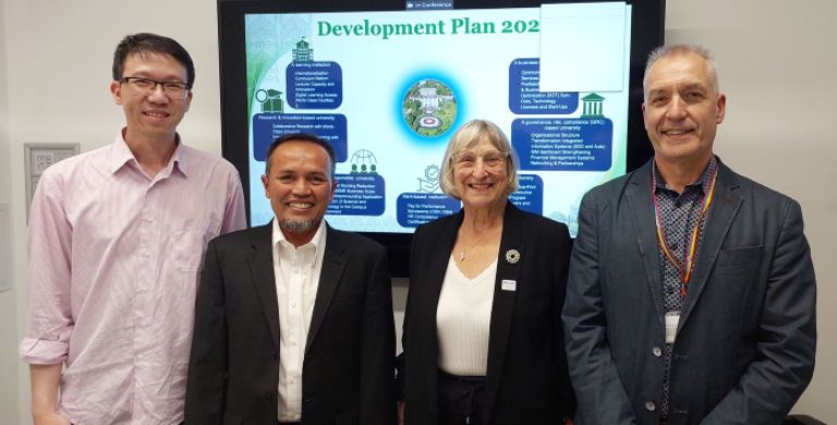 Ketua Departemen Teknik Sipil Universitas Andalas, Dr Yosritzal (dua dari kiri), melakukan kunjungan ke Newcastle University, Inggris, 23 Juni sampai 1 Juli 2024.