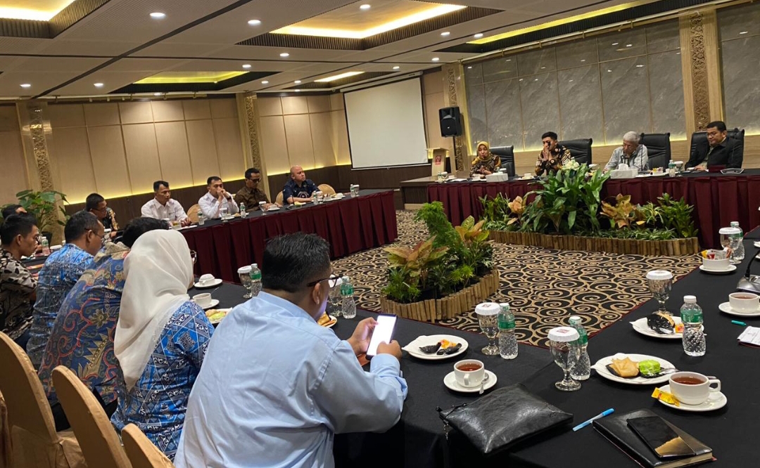 Pertemuan Apindo dengan Kadishub, Disperindag dan Dirlantas Polda Sumbar, Senin (8/7/2024) malam.