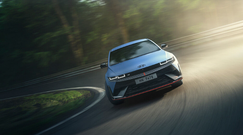 PT Hyundai Motors Indonesia (HMID) telah resmi meluncurkan Hyundai Ioniq 5 N, mobil listrik performa tinggi di ajang Gaikindo Indonesia International Auto Show (GIIAS) 2024. (Foto: Hyundai Mobil)