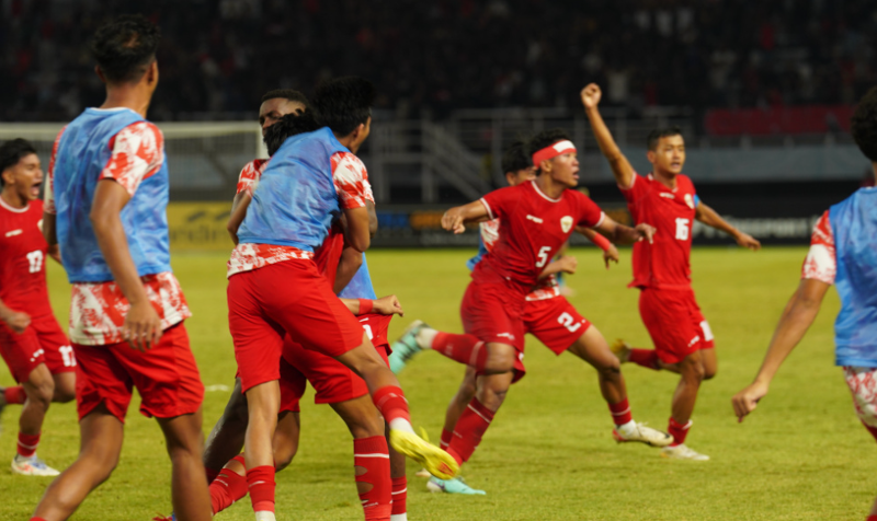 Timnas Indonesia U-19 sukses melaju ke babak final Piala AFF U-19 setelah mengalahkan Malaysia dengan skor tipis 1-0, Sabtu malam (27/7). (Foto: PSSI)