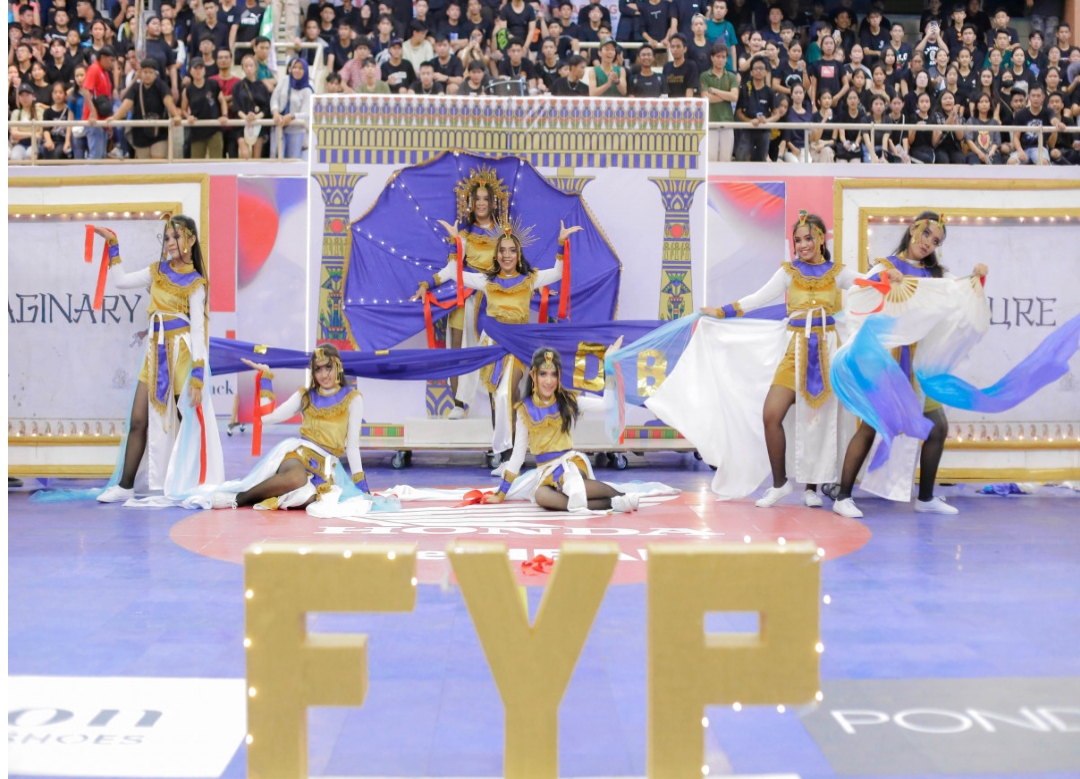 Penampilan DB Crush (SMA Don Bosco Padang - Pendamping Putri) pada ajang DBL Dance Competition 2023 seri Sumbar . (Foto: Dok. DBL.id)