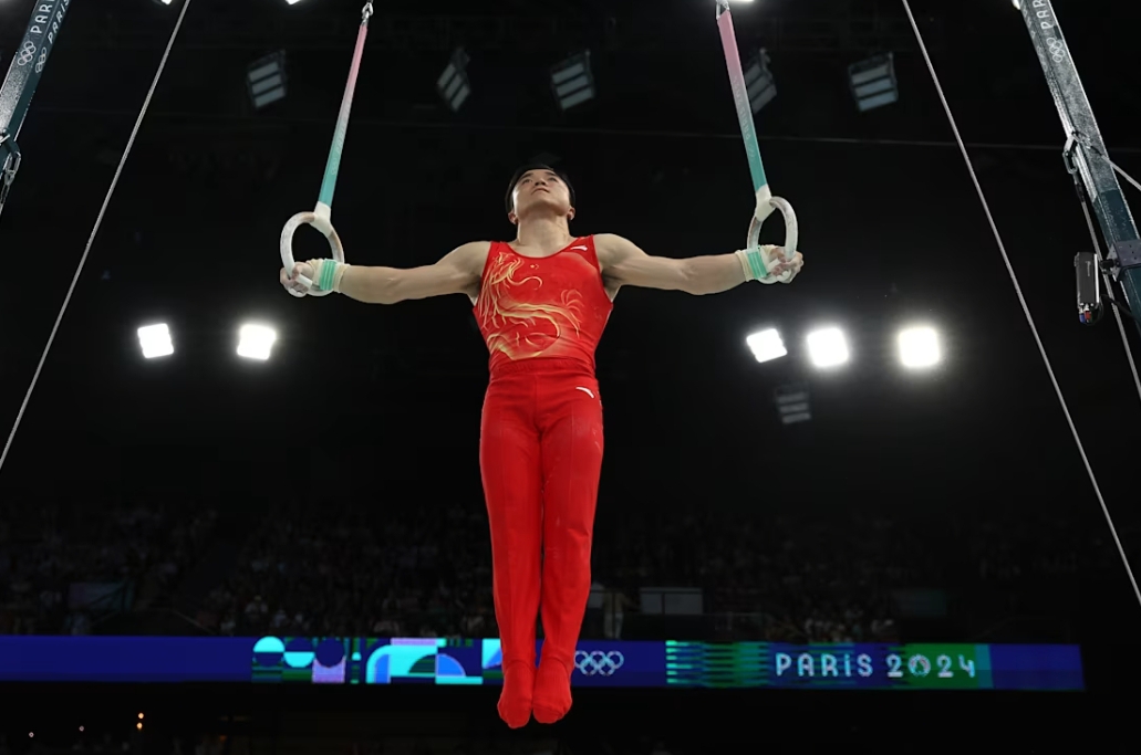 Atlet senam artistik Tiongkok, Liu Yang, berhasil mempertahankan gelar juara di Olimpiade Paris 2024. (Foto: Getty Images/ Olympic.com)