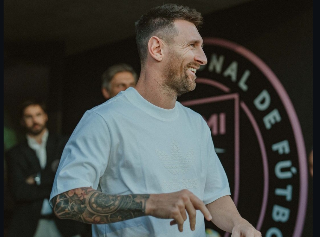 Lionel Messi yang mengalami cedera pergelangan kaki kanan sejak final Copa America pada 14 Juli lalu. (Foto: IG @leomessi)