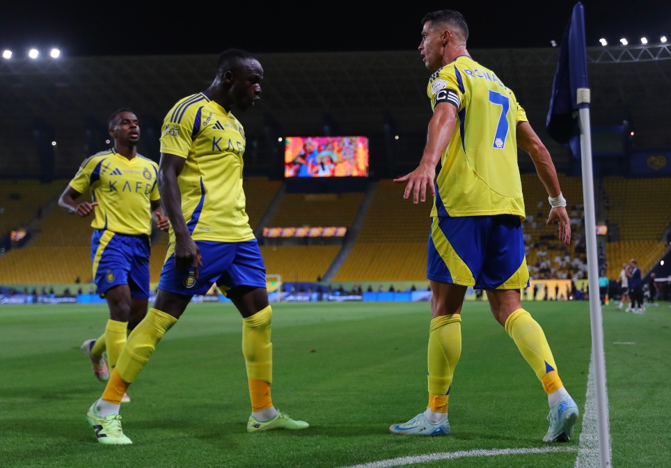 Selebrasi Cristiano Ronaldo usai mencetak gol saat  Al-Nassr ditahan imbang Al-Raed di pembuka Liga Prof Saudi  2024/2025. (Foto: X Al Nassr)